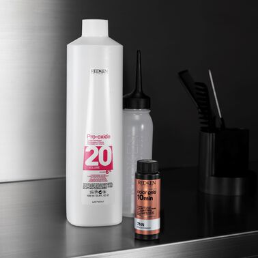 PRO-OXIDE CREAM DEVELOPERS - Color Gels Oils | L'Oréal Partner Shop